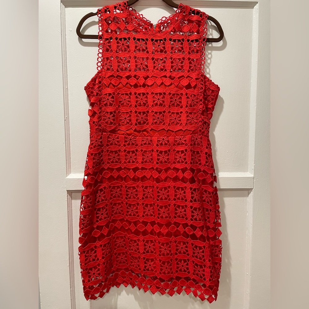 Lulu’s red lace dress